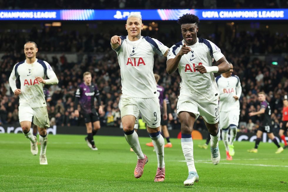 ONLINE: Tottenham - Slavia 3:0. Další chyba v obraně a penalta, domácí zvyšují ONLINE: Tottenham - Slavia 3:0. Další chyba v obraně a penalta, domácí zvyšují