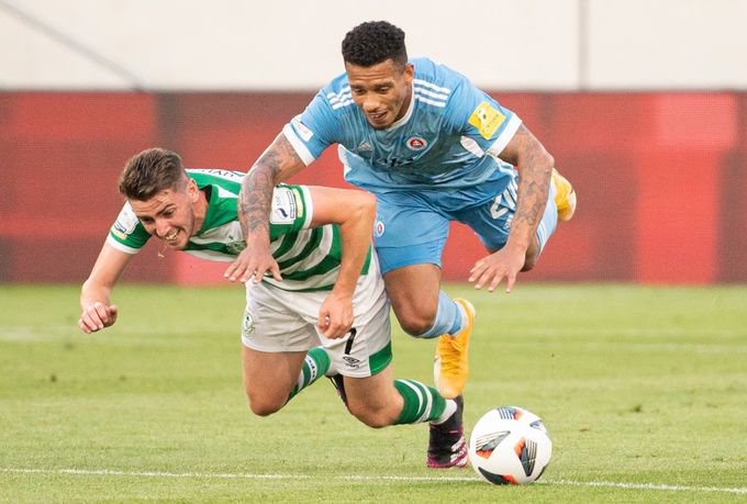 Slovan prohrál v Irsku, přesto v LM postupuje. Kluž se trápila v Bosně Slovan prohrál v Irsku, přesto v LM postupuje. Kluž se trápila v Bosně