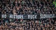 Fanoušci Ferencvárose vyvěsili transparent proti Slovensku