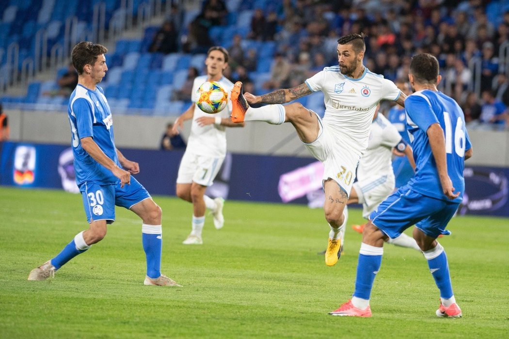 Úvodní utkání 1. předkola Ligy mistrů, kde Slovan Bratislava doma jen remizoval 1:1