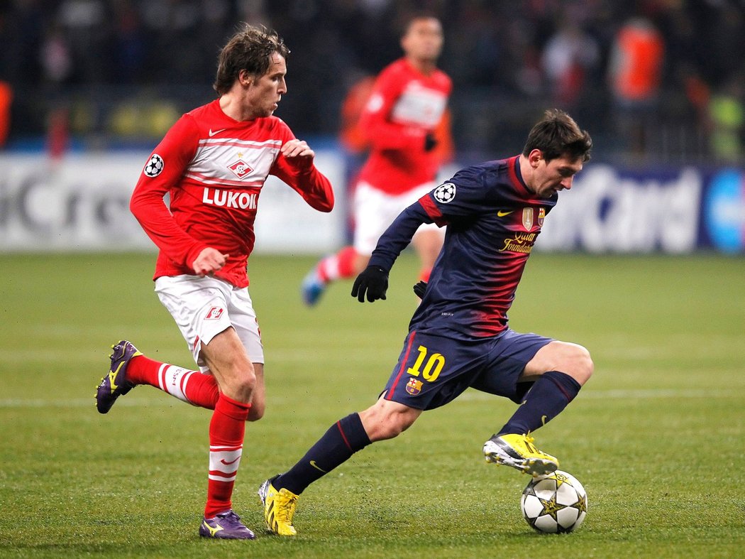 Argentinec Lionel Messi v Moskvě zářil a dvěma trefami do sítě Spartaku Moskva pomohl Barceloně k vítězství v zápase Ligy mistrů. Katalánci vyhráli na půdě ruského Spartaku Moskva jasně 3:0.
