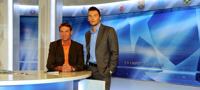František Straka (vlevo) s Markem Jankulovskim při komentování duelu Ligy mistrů mezi Mönchengladbachem a Dynamem Kyjev