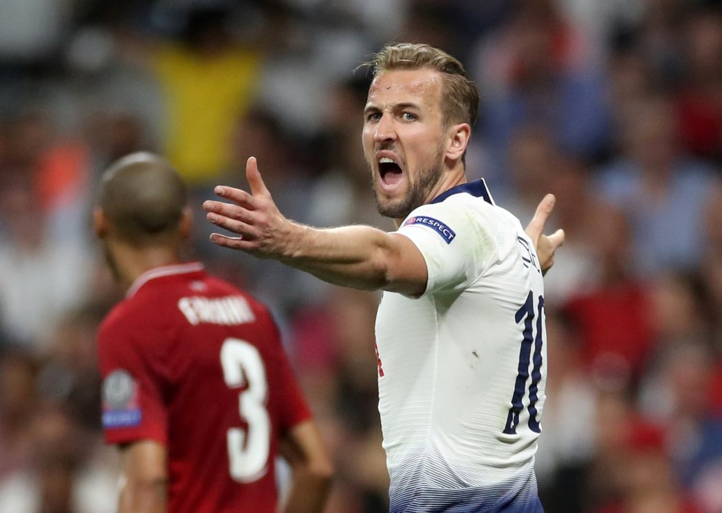 V dresu Tottenhamu do klíčového souboje nastoupil i čerstvě uzdravený útočník Harry Kane