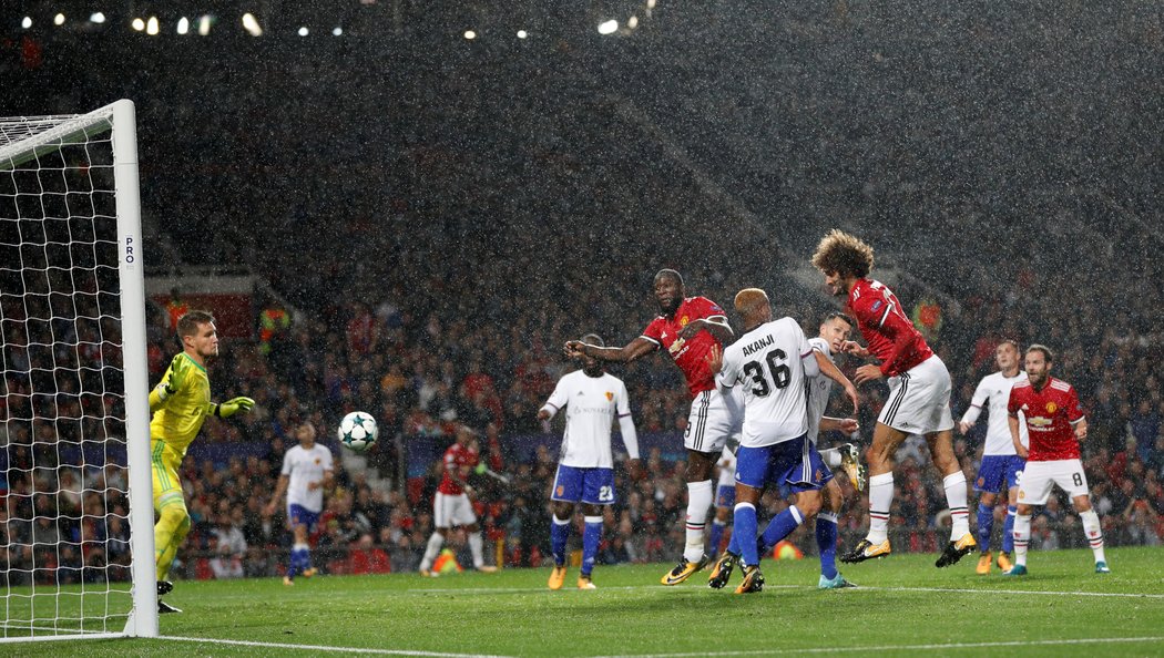 Situace, při které Fellaini překonal Tomáše Vaclíka