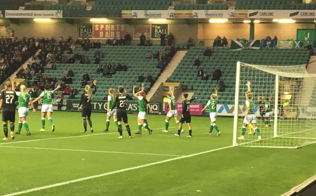 Fotbalistkám Slavie výborně vyšel vstup do nového ročníku Ligy mistryň a v úvodním zápase 1. kola zvítězily na hřišti Hibernianu 4:1