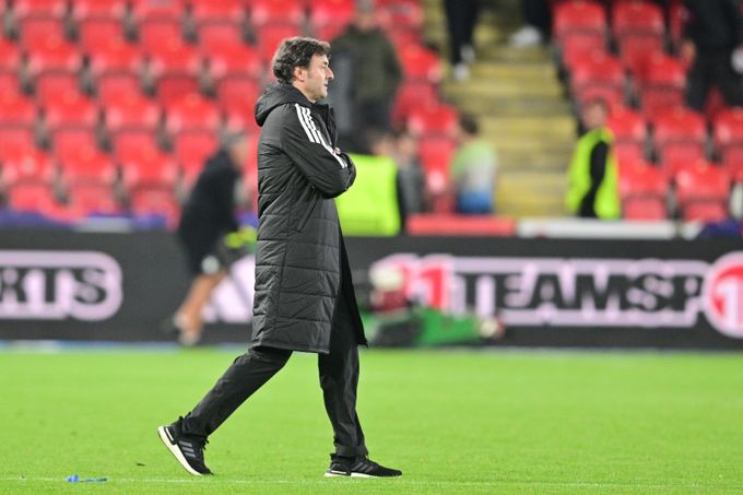 Výstavba, fotbal, přestavba DNA. Reprezentace pod Deniou vyrazila novým směrem. Vydrží to? Výstavba, fotbal, přestavba DNA. Reprezentace pod Deniou vyrazila novým směrem. Vydrží to?