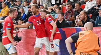 Česko - Ukrajina 3:2. Pět gólů a drama až do konce. Hašek žije, zářil Šulc Česko - Ukrajina 3:2. Pět gólů a drama až do konce. Hašek žije, zářil Šulc