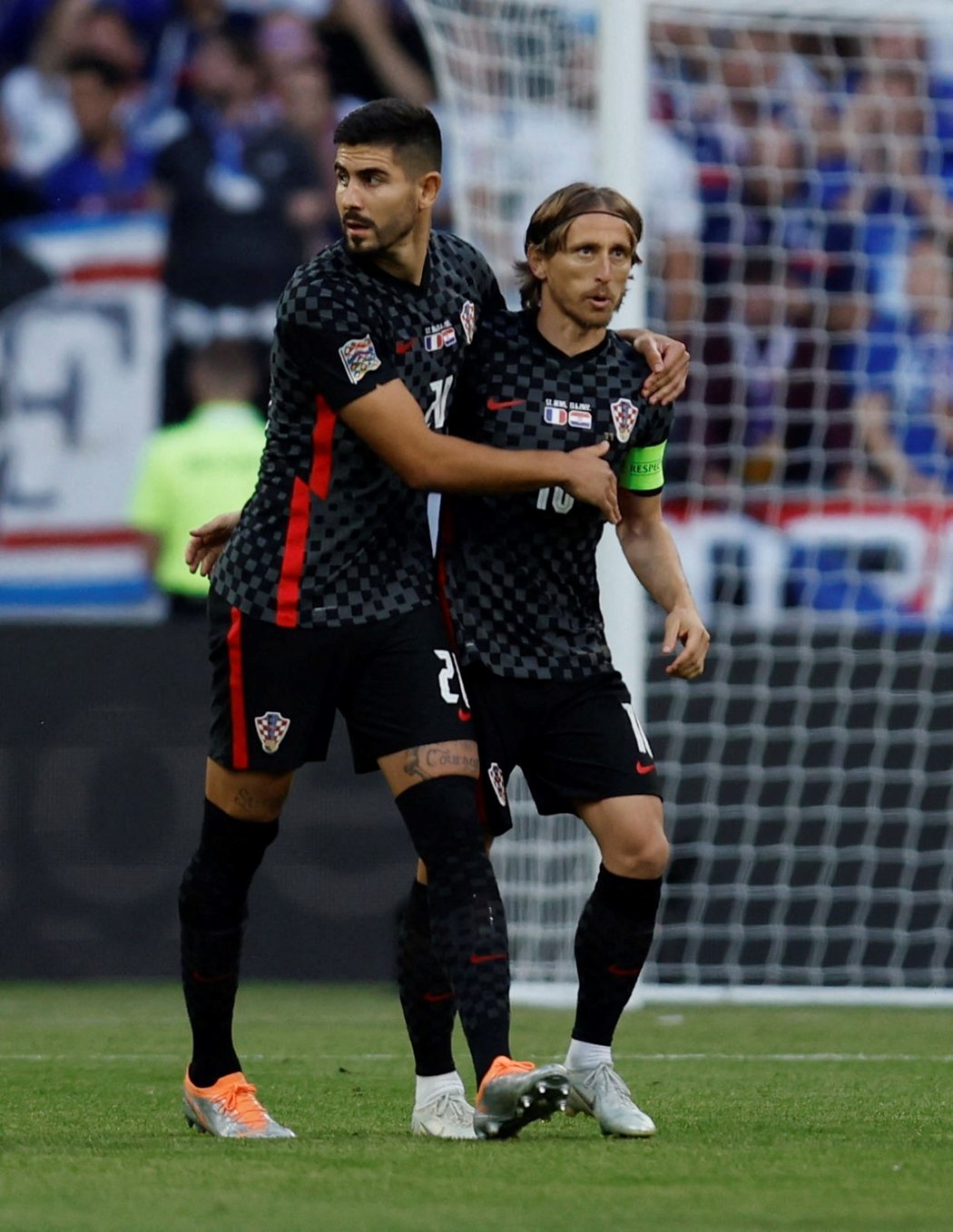 Luka Modrič v páté minutě vstřelil jediný gól zápasu z penalty