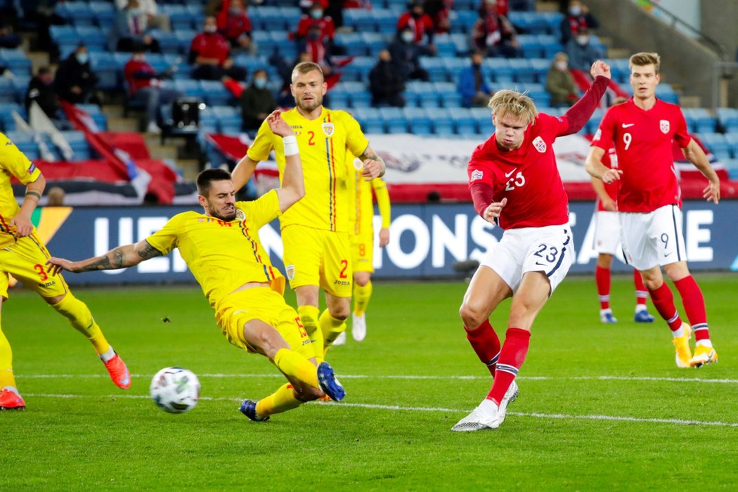 Fotbalisté Norska po hattricku Haalanda rozstříleli Rumunsko 4:0