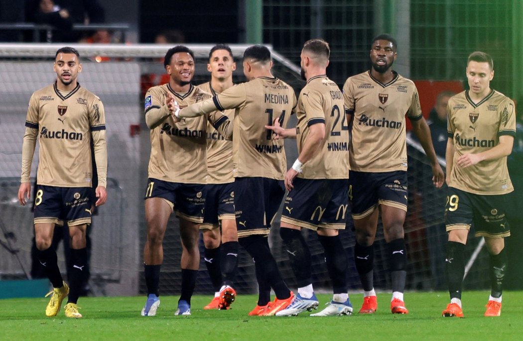 Fotbalisté Lens porazili PSG 3:1