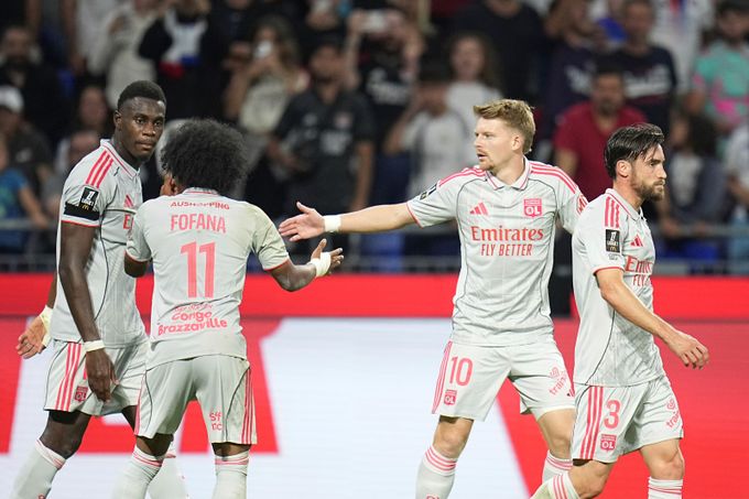 ONLINE: Lyon - Nantes. V základu domácích nastupuje Šulc, Karabec začne na lavičce ONLINE: Lyon - Nantes. V základu domácích nastupuje Šulc, Karabec začne na lavičce