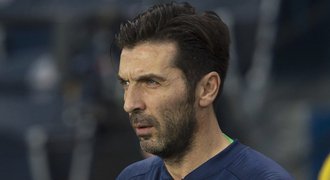 Buffon po roce končí v PSG. Ještě neví, zda bude hrát dál