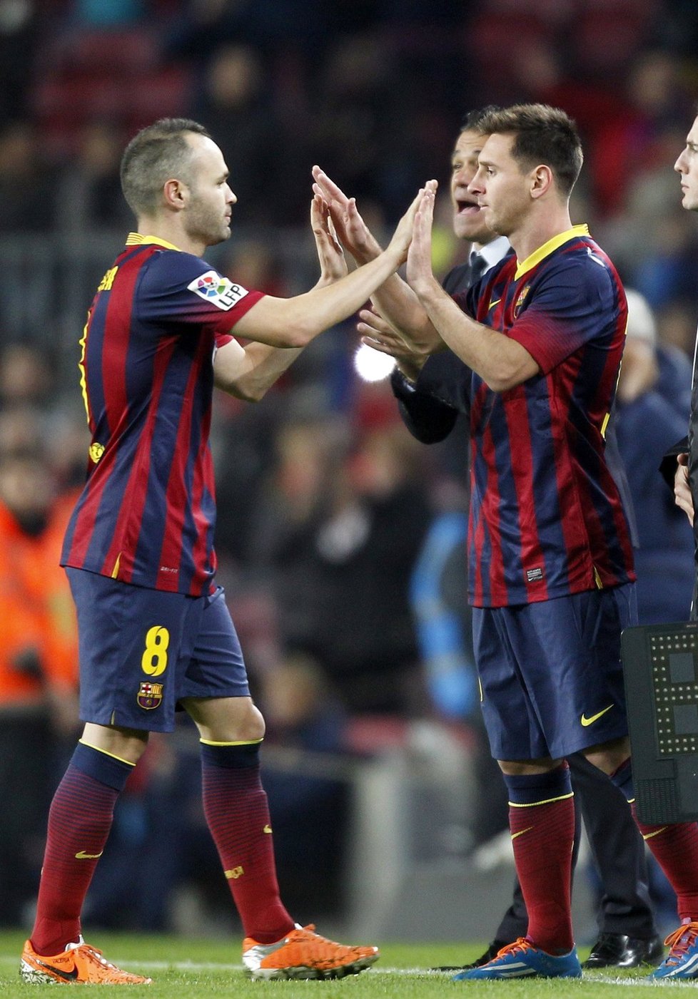 Fanoušci Barcelony se dočkali. Miláček Messi po dvou měsících zznovu vyběhl na hřiště k ostrému zápasu