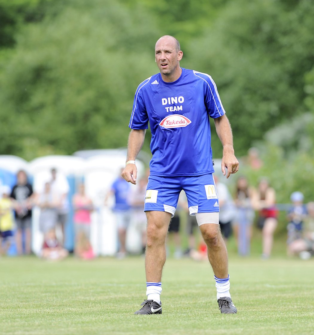 Na fotbalových narozeninách v Lipencích vedl jeden z týmů i bývalý reprezentační kanonýr Jan Koller