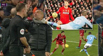 Guardiola zuřil kvůli (ne)penaltám. Klopp odpálkoval kameramana