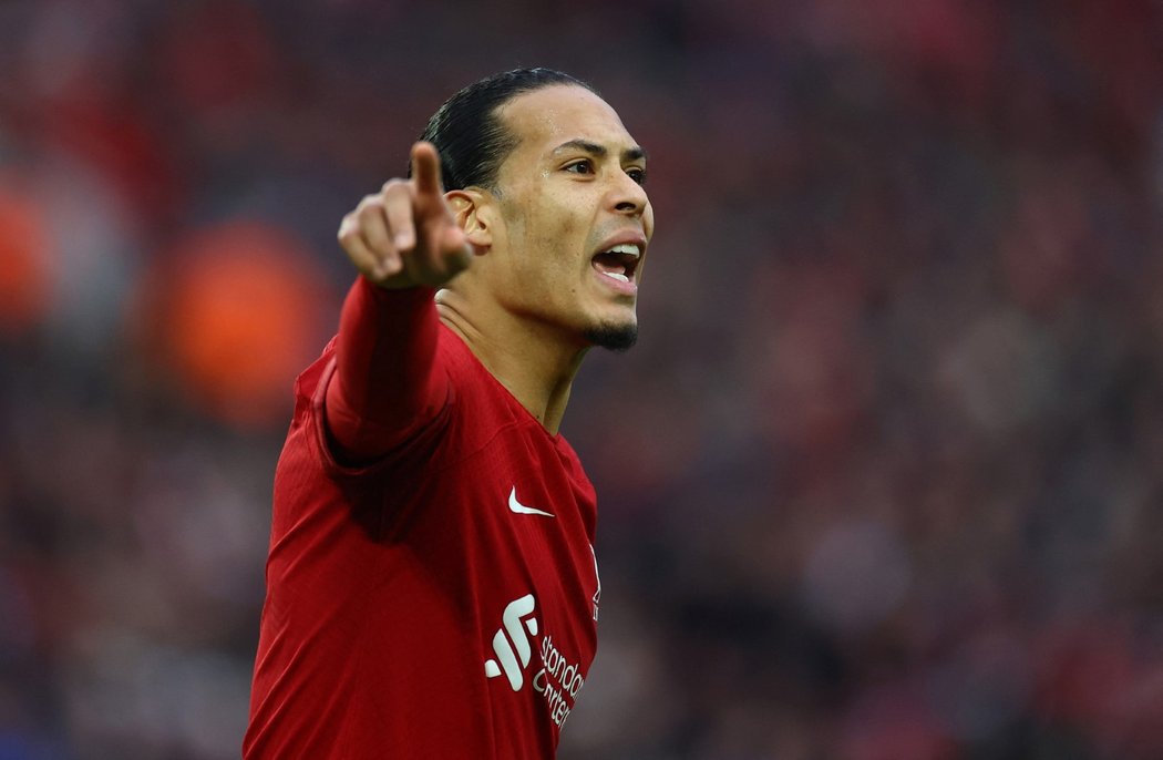 Virgil van Dijk šéfuje obraně Liverpoolu