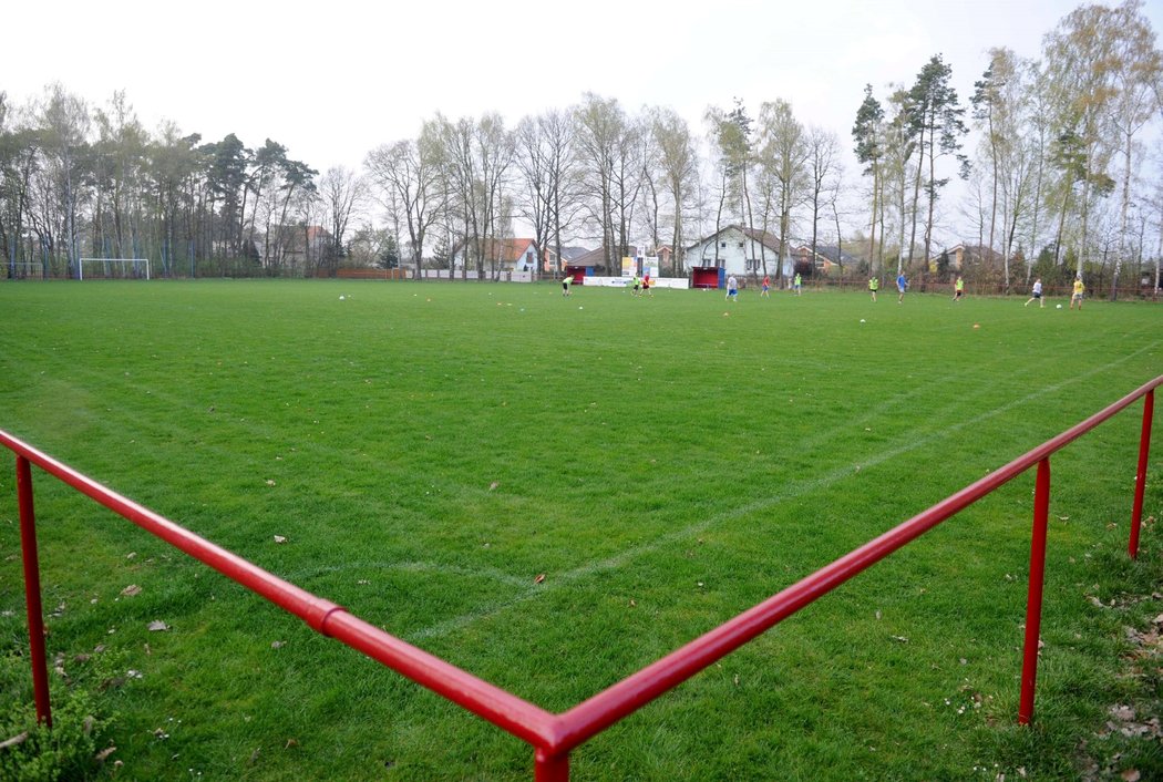 Fotbalové hřiště v Loučeni