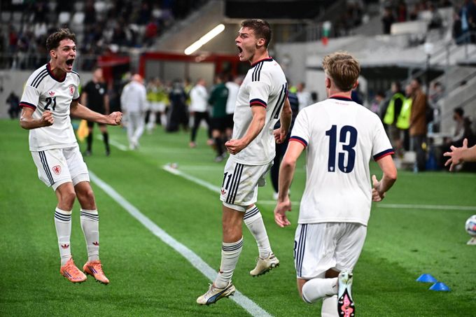 U21 ONLINE: Portugalsko - Česko. Lvíčata na závěr kvalifikace o EURO vyzvou vítěze skupiny U21 ONLINE: Portugalsko - Česko. Lvíčata na závěr kvalifikace o EURO vyzvou vítěze skupiny