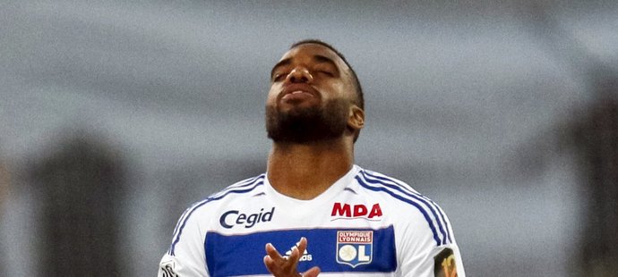 Alex Lacazette pověst nejlepšího střelce Ligue 1 proti Lorientu rozhodně nepotvrdil