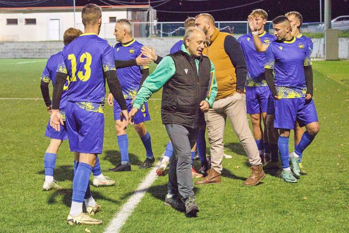 Olomouc ztrácela čtyři branky, přesto z Jihlavy vezla výhru po penaltách Olomouc ztrácela čtyři branky, přesto z Jihlavy vezla výhru po penaltách