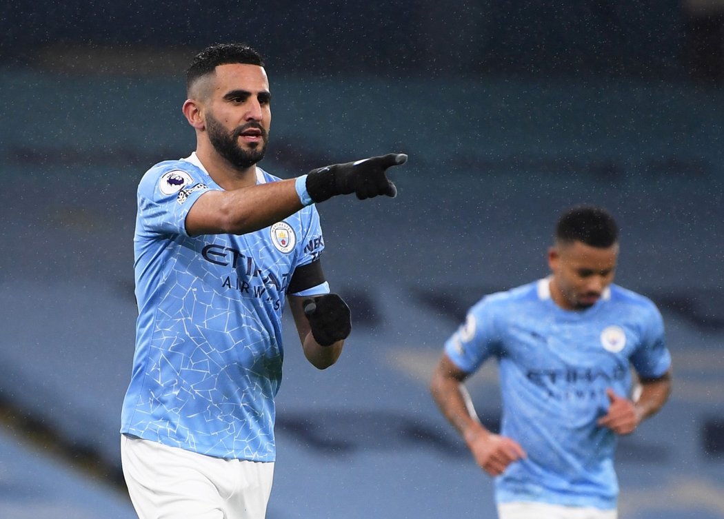 Riyad Mahrez skóroval do sítě Burnley hned třikrát