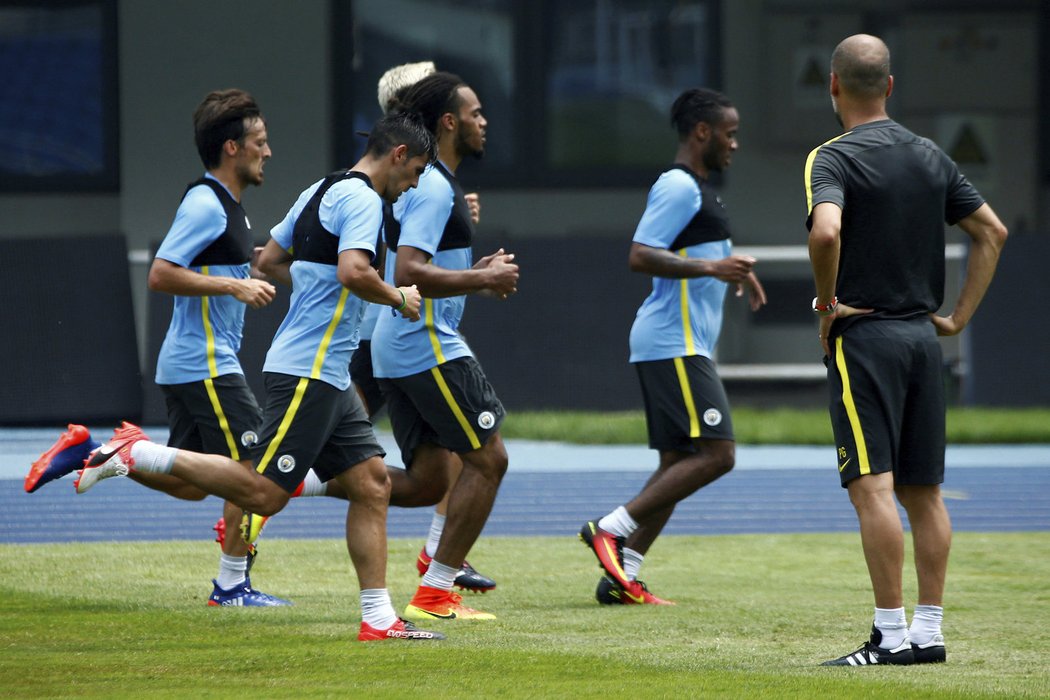 Guardiola je na své nové svěřence v Manchesteru City tradičně velmi přísný