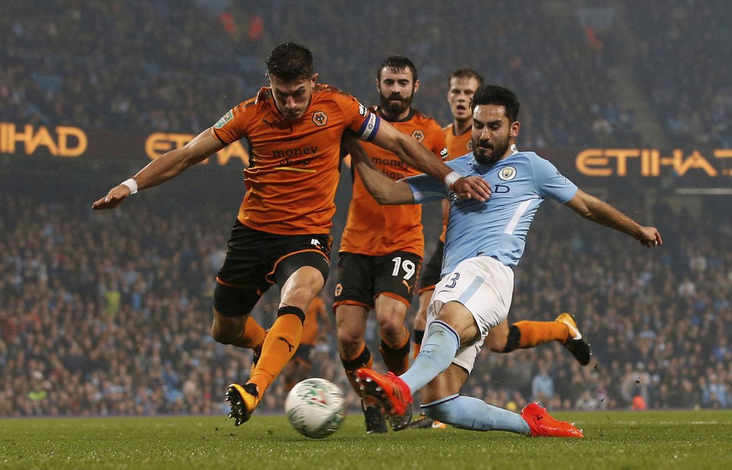 Manchester City bojoval o postup s Wolves