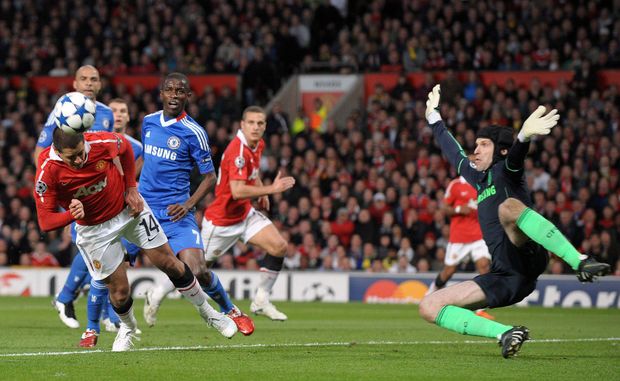 Petr Čech měl plné ruce práce Petr Čech měl plné ruce práce