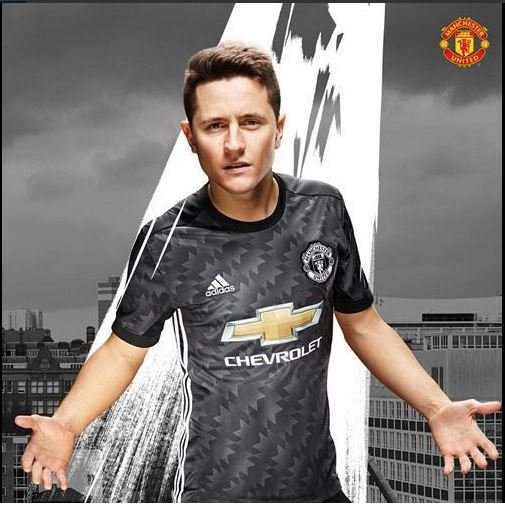 Ander Herrera ve venkovních dresu United