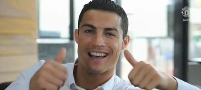 Portugalec Cristiano Ronaldo gratuloval "svému" oblíbenému kouči Siru Alexovi do Manchesteru