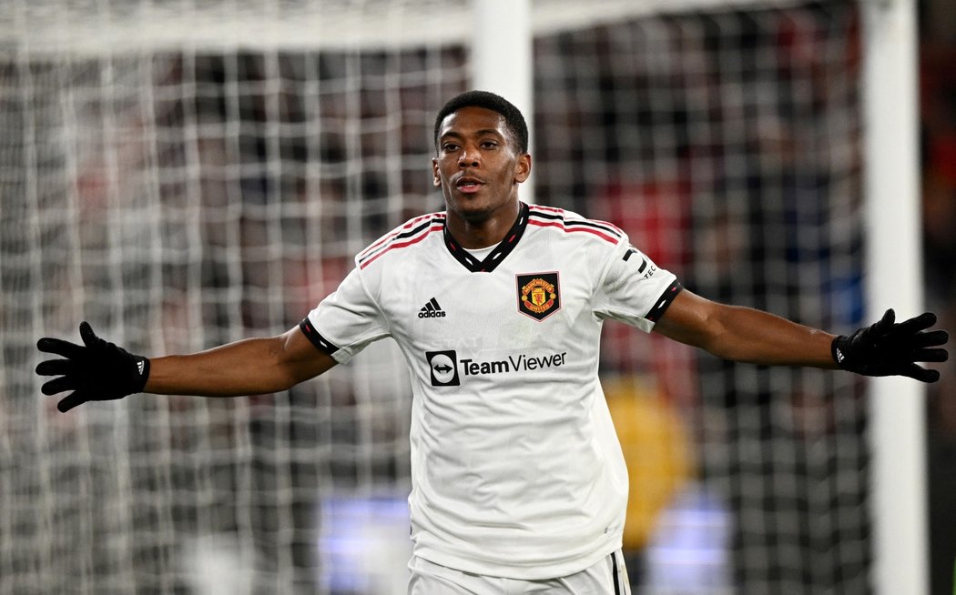 Anthony Martial se raduje ze vstřelené branky