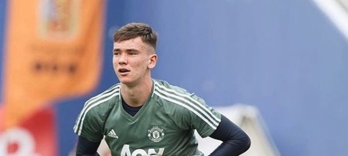 Osmnáctiletý Matěj Kovář si po necelém roce pobytu ve fotbalové akademii Manchesteru United vybudoval pozici brankářské jedničky v juniorském týmu