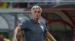 Manažer Manchesteru United José Mourinho svůj tým po prohře s Dortmundem omlouval. Gesta zmaru si ale během utkání neodpustil.