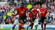 Paul Pogba proměňuje pokutový kop v zápase Manchesteru United proti Brightonu, který "Rudý ďáblové" prohráli 2:3