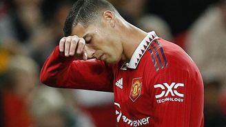 Turbulence v Manchesteru United. Majitelé se rozešli s Ronaldem a chtějí klub prodat 