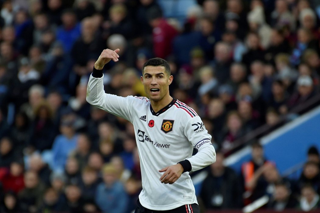 Odehrál Cristiano Ronaldo proti Aston Ville poslední zápas za Manchester United?