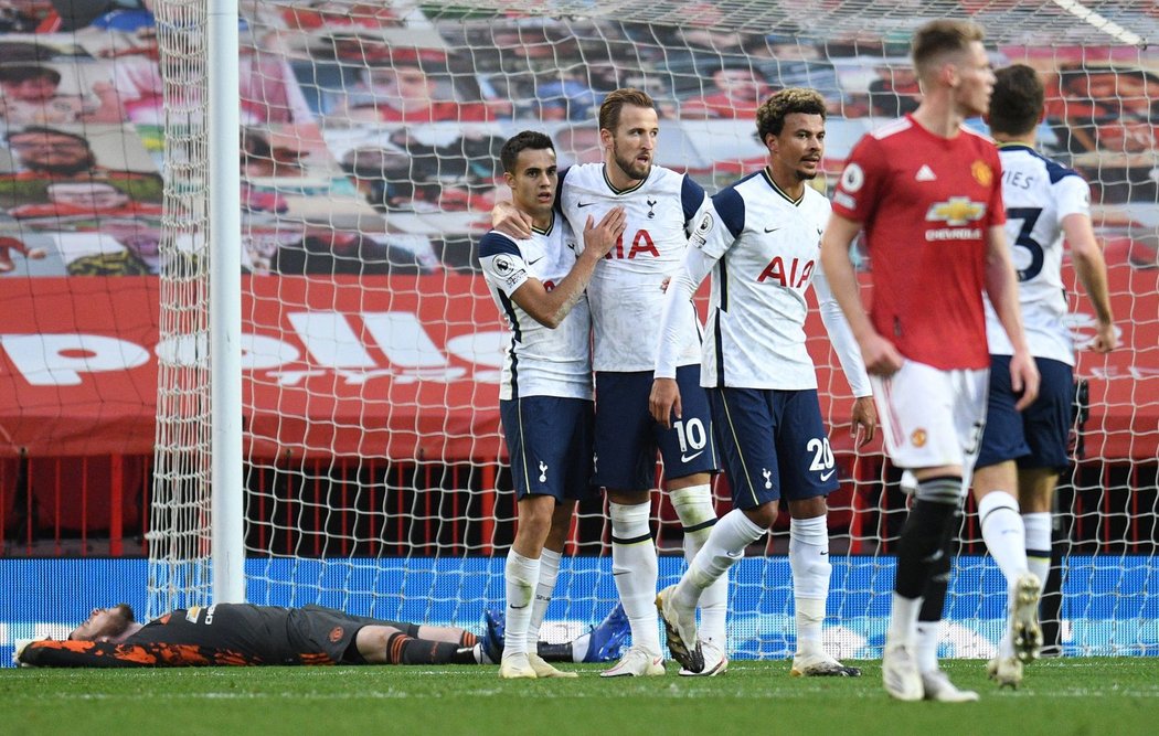 Tottenham uštědřil United jednu z nejhorších porážek v historii