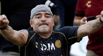 Maradona po operaci: zmatený kvůli abstinenci, čeká ho odvykací kúra