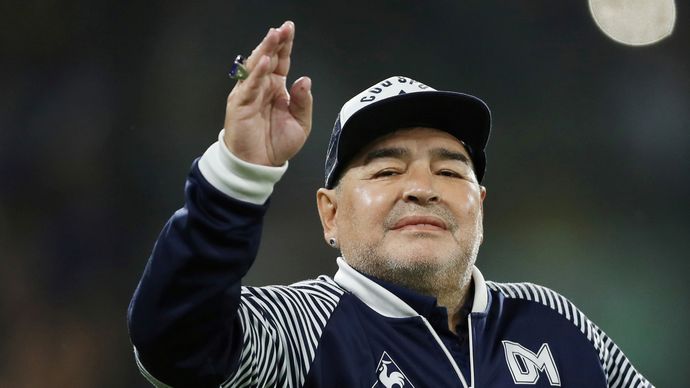 Diego Maradona musí na operaci