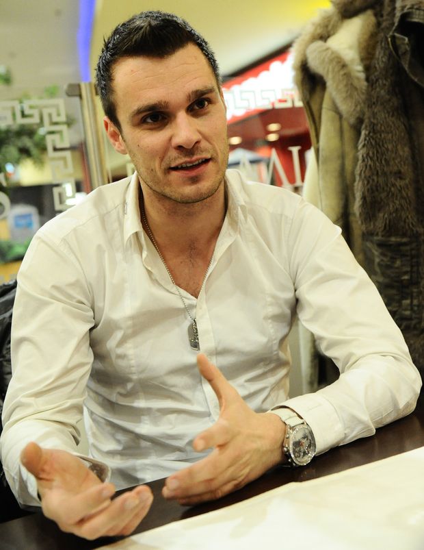 Leoš Mareš pokládá otázky Leoš Mareš pokládá otázky