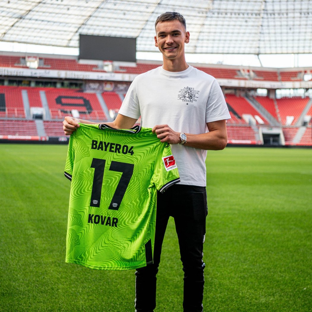 Bayer Leverkusen potvrdil přestup Matěje Kováře