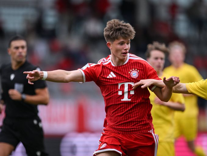Srb? Fantastický hráč! chválí Drobný. Je pro něj určitě lepší být v Bayernu než ve Slavii Srb? Fantastický hráč! chválí Drobný. Je pro něj určitě lepší být v Bayernu než ve Slavii