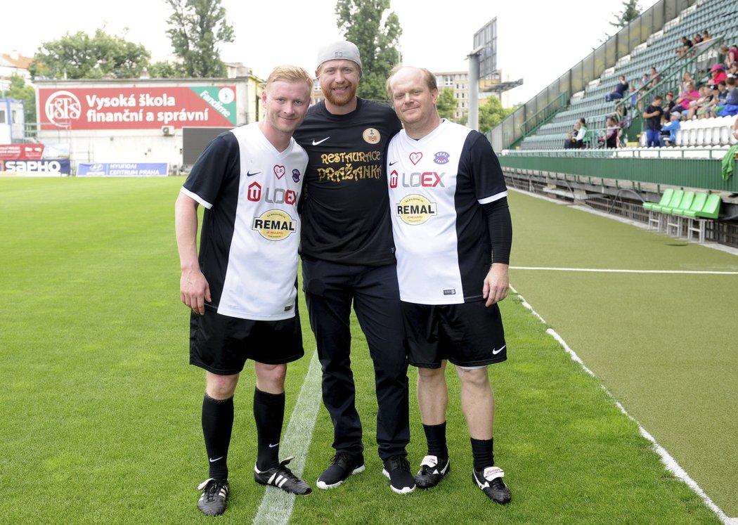 Zleva Ladislav Hampl, Jakub Voráček, David Novotný.