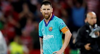 Hraje se mi špatně, přiznal Messi. Stará se o mladou hvězdu Barcelony