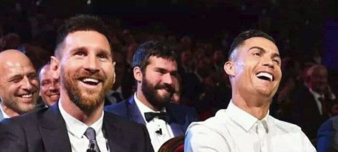 Lionel Messi a Cristiano Ronaldo na losování základních skupin Ligy mistrů