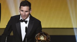 Messi je největším fotbalistou všech dob. Zatím jen v anketách