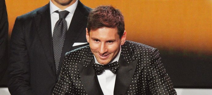 Lionel Messi vyhrál počtvrté v řadě Zlatý míč pro Nejlepšího fotbalistu světa, našli se ale novináři i hráči, kteří mu hlas nedali