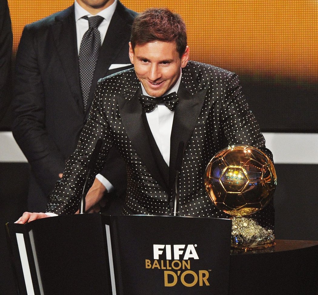 Lionel Messi vyhrál počtvrté v řadě Zlatý míč pro Nejlepšího fotbalistu světa, našli se ale novináři i hráči, kteří mu hlas nedali