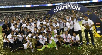 Mexiko slaví, porazilo Jamajku a posedmé získalo Zlatý pohár