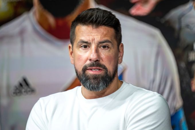 Historky vítězů Ligy mistrů: Baroš vzpomínal, jak naštval Čecha. Šmicer má Řeky za noční můru Historky vítězů Ligy mistrů: Baroš vzpomínal, jak naštval Čecha. Šmicer má Řeky za noční můru